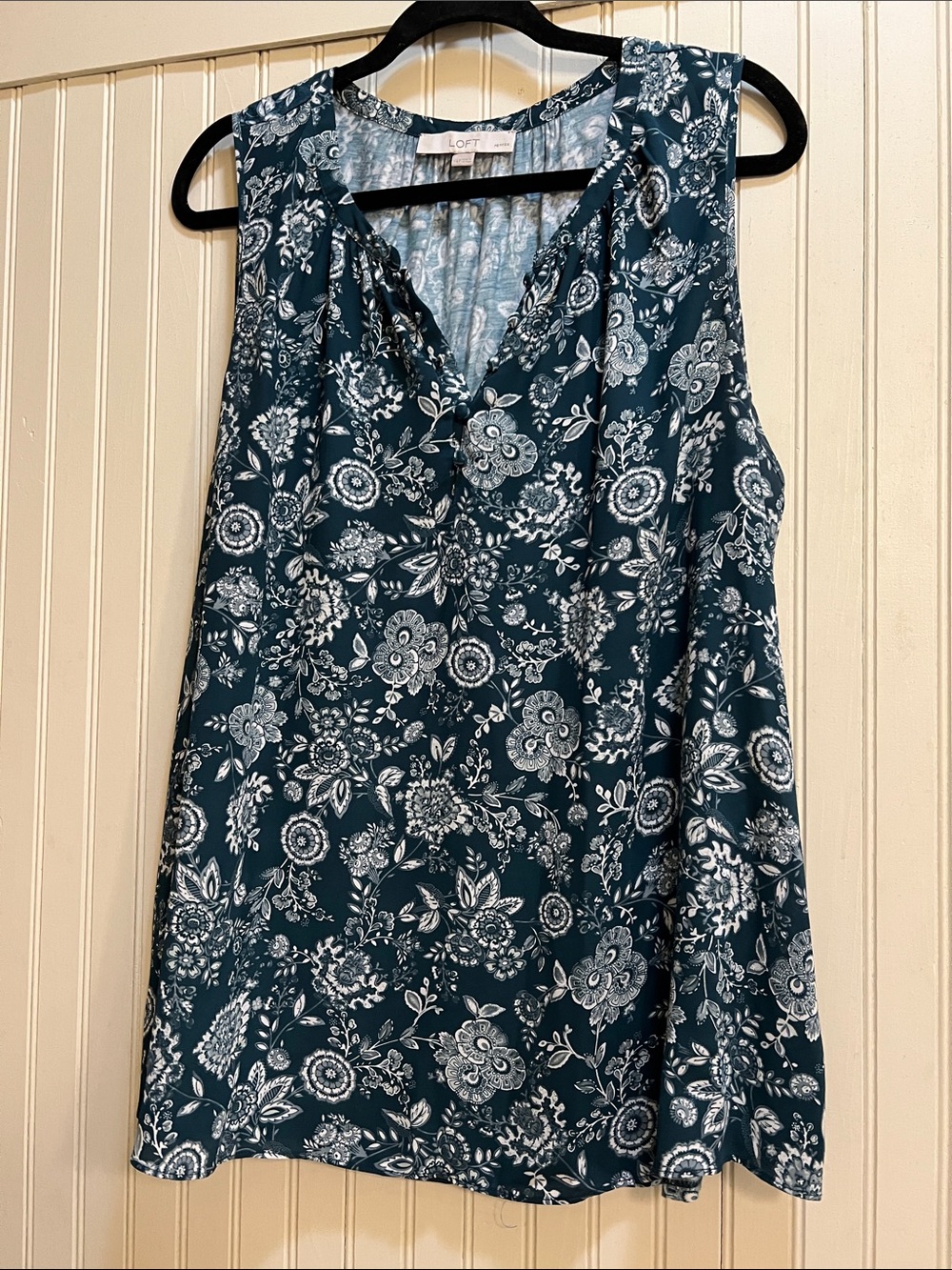 LOFT Dark Teal Floral V-Neck Sleeveless Top